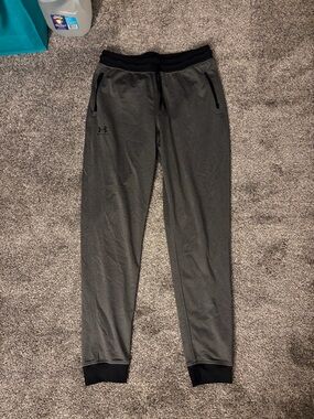 Under Armour Men’s Sports style Tricot Grey Athletic Joggers large tall